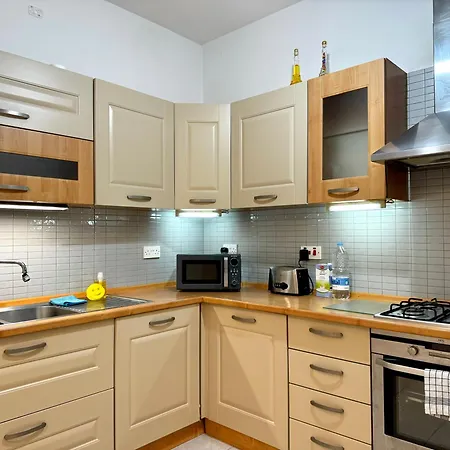 Holiday In * セント・ポールズ・ベイ